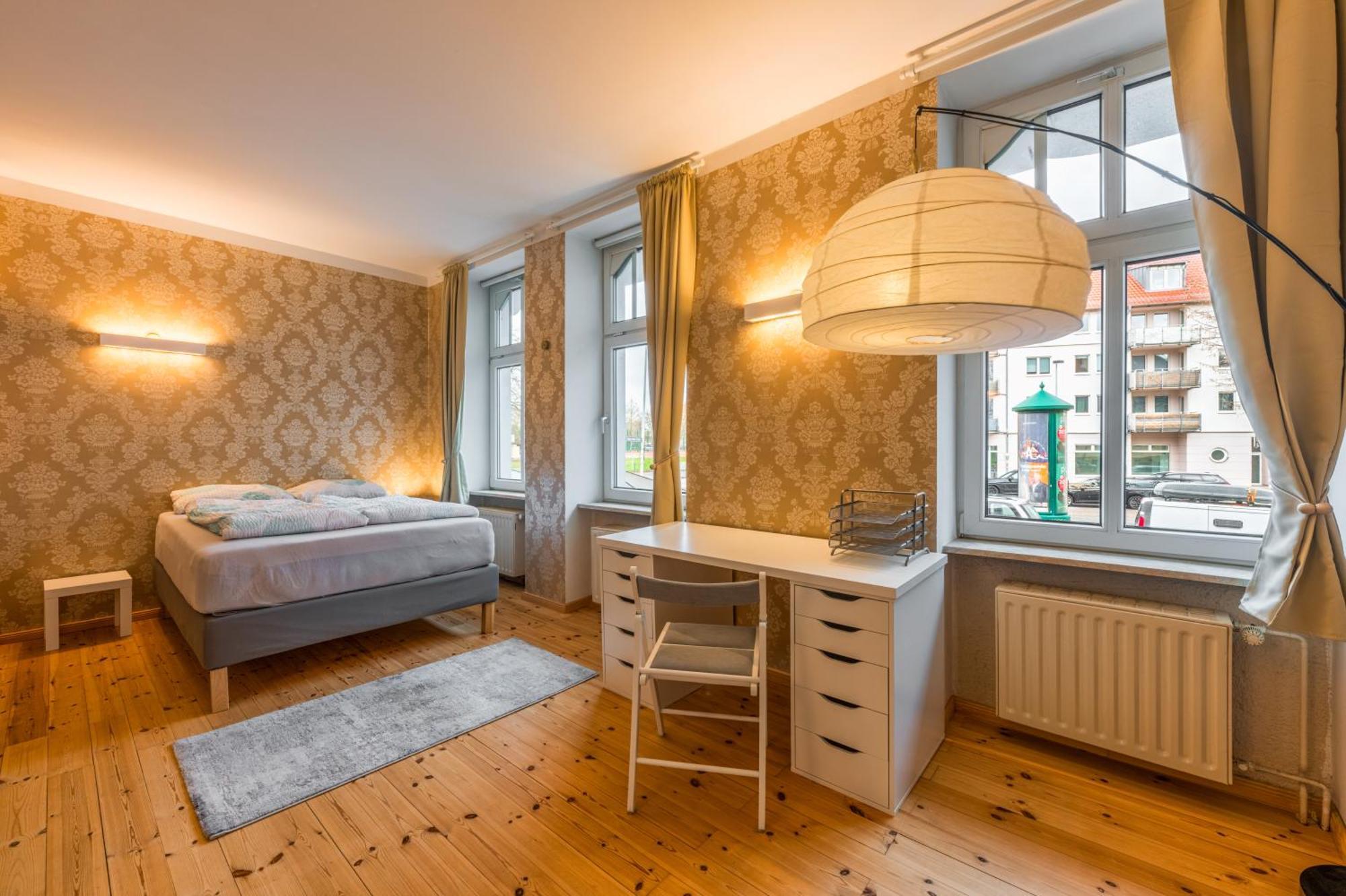 Exklusive Und Grosszuegige Wohnung 140 Qm In Magdeburg Top-Lage Mit Kicker Fuer Bis Zu 8 Personen ภายนอก รูปภาพ